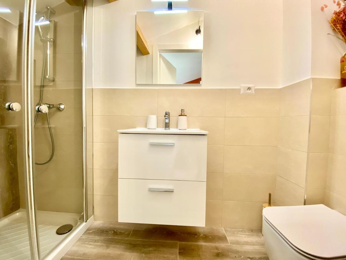 Montee Fleurie Appartement Menton Buitenkant foto